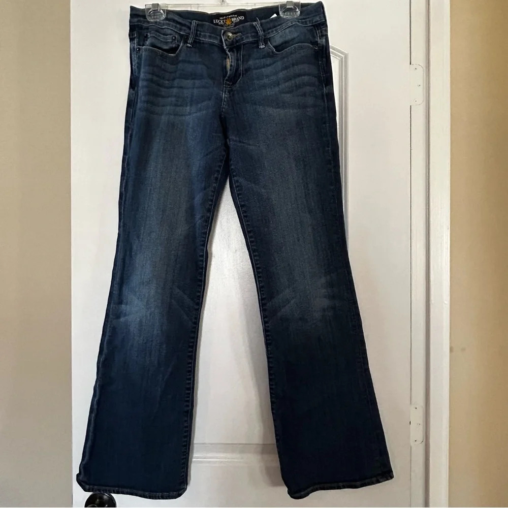 Lucky Brand Sweet and Low Boot Cut Women’s Size 8/29 Dark Blue Wash Jean
